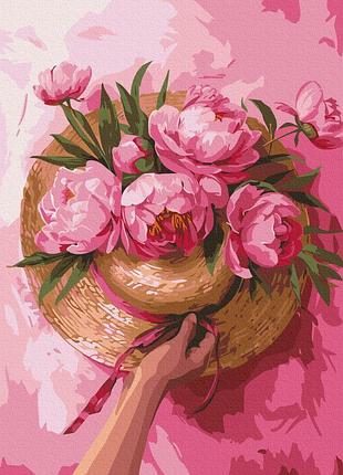 Шляпа среди цветов