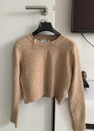 Кофточка укорочена від stradivarius
