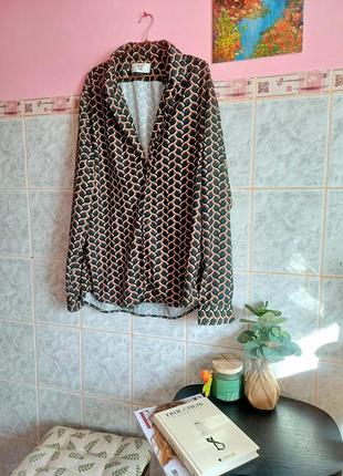 Сорочка в піжамному стилі з принтом novu