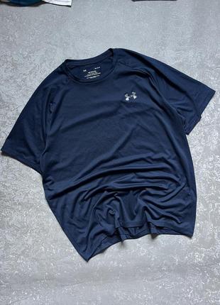 Спортивна футболка under armour1 фото