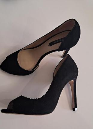 Шикарные туфли на шпильке от zara