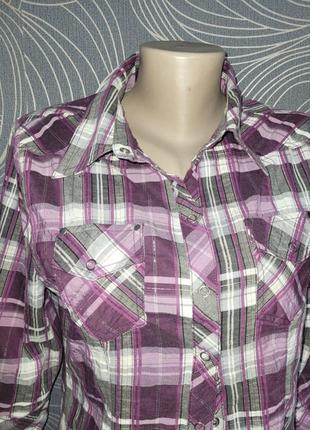 Модна оригінальна сорочка на кнопках