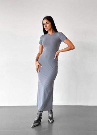 Облягаюча довга сукня в стилі скімс skinz