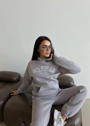 Костюм