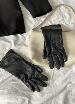 Шкіряні чорні рукавиці перчатки жіночі