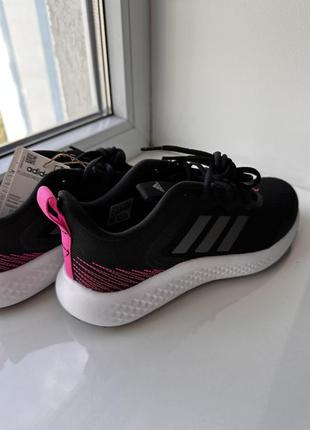 Кроссовки adidas новые.4 фото