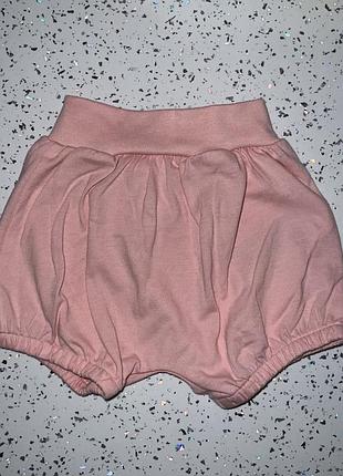 Трикотажные шортики на девочку 68 см 3-6 мес