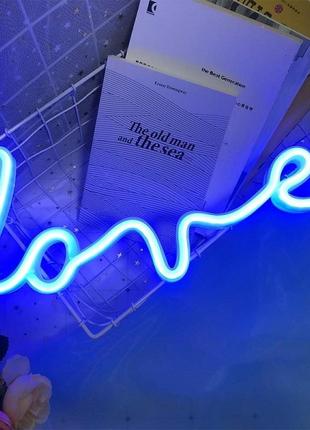 Нічний світильник — neon sign — love / heart