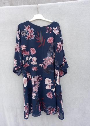 Платье большого размера