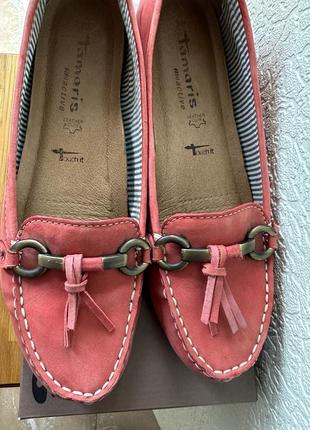 Туфлі.  мокасини