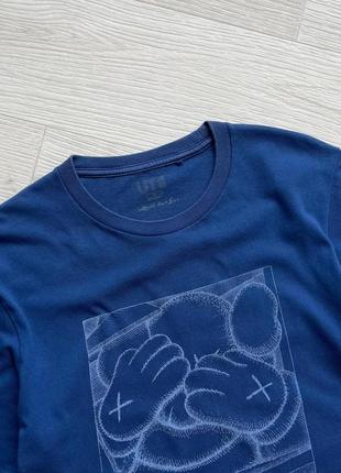 Лимитированная футболка uniqlo x kaws chum xx ut collection 2016 t-shirt blue3 фото