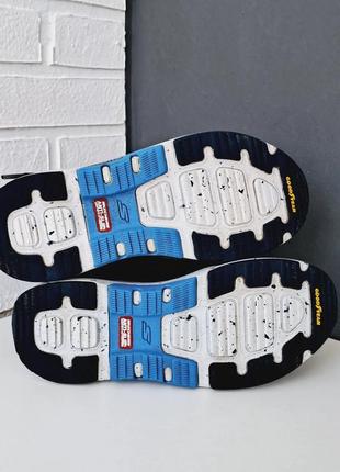 Жіночі кросівки skechers waterproof4 фото