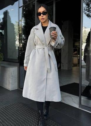 Трендове молочне тренч-пальто з поясом і глибокими кишенями, 42-46