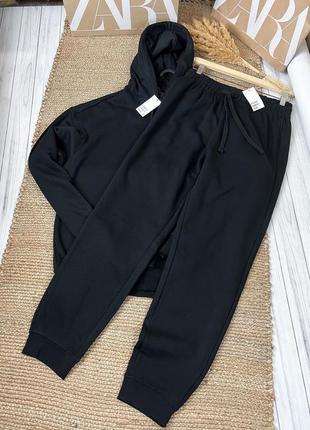 Спортивный костюм в черном цвете на флисе h&m 2024