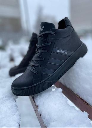 Зимові черевики adidas чорні