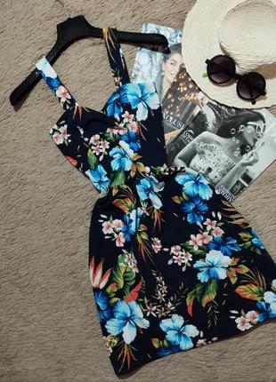 Гарна квіткова сукня/плаття/ сарафан
