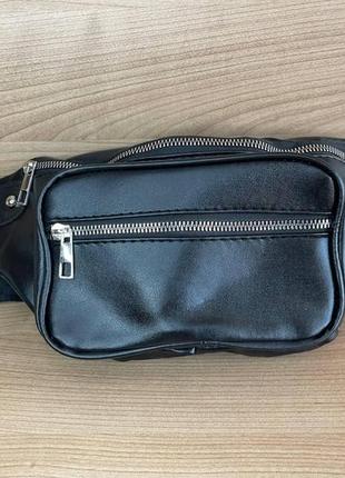 Жіноча сумка бананка шкіряна