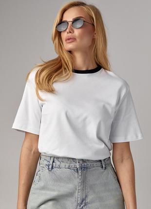 Трикотажна жіноча футболка з контрастною окантовкою2 фото
