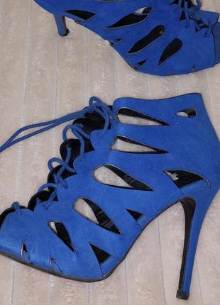 Обувь для heels