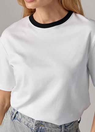Трикотажная женская футболка с контрастной окантовкой7 фото
