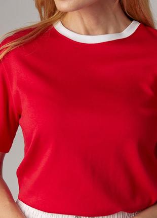 Трикотажная женская футболка с контрастной окантовкой10 фото