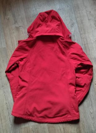Классная софтшелл куртка красного цвета на р. 42-44 . замеры на фото6 фото