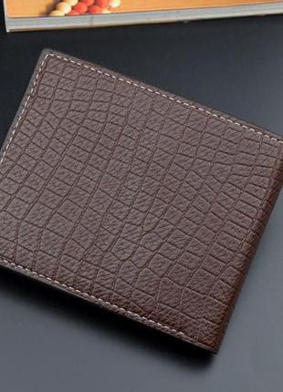 Небольшой классический мужской кошелек в стиле рептилии крокодил, портмоне бумажник рептилия5 фото