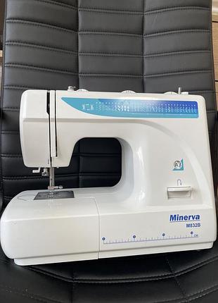 Швейна машина minerva m832b