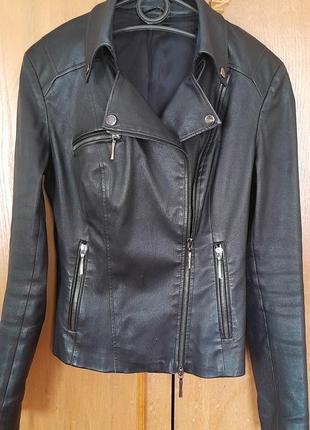 Натуральна шкіряна куртка