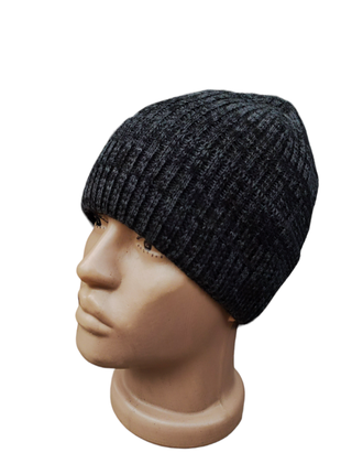 Мужская шапка с отворотом