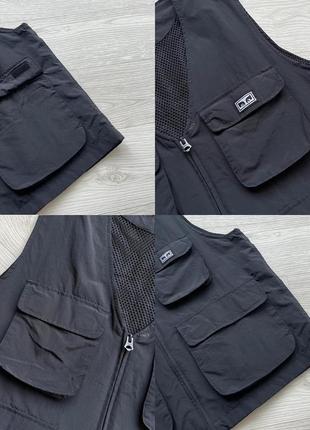 Шикарна жилетка obey worldwide ceremony technical nylon vest jacket black8 фото