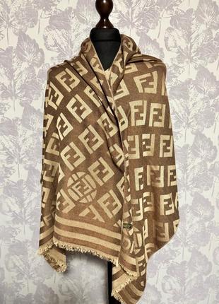Платок, палантин fendi