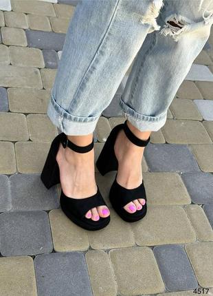 Босоножки женские на устойчивых удобных каблуках с ремешком черные2 фото