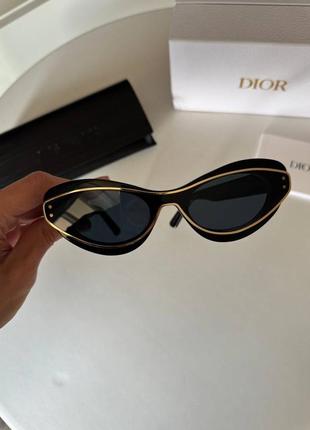 Окуляри у стилі christian dior