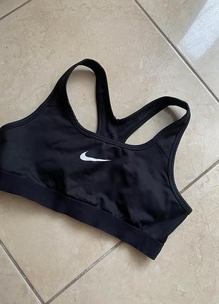 Спортивный топ