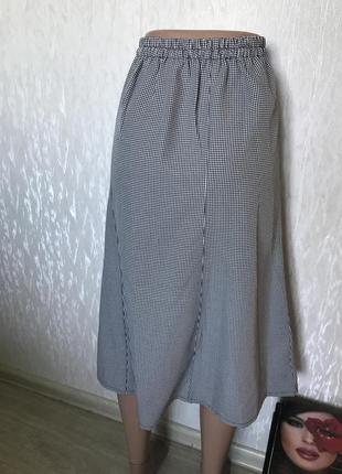 Шикарна фірмова   спідничка2 фото