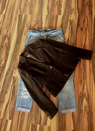 Літній комплект від "armani": коричневий оксамитовий жакет і джинси4 фото