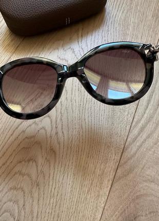 Солнцезащитные очки женские tod's модель т0208 55т10 фото