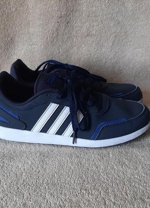 Кроссовки adidas 39,5 стелька 25,5см2 фото