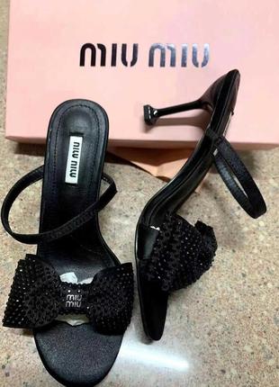 Туфлі босоніжки miu miu4 фото