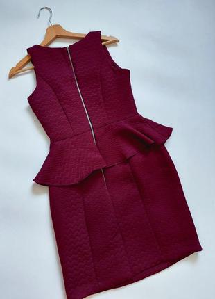 Женское вечернее платье футляр цвета вишни без рукавов от бренда sodamix2 фото