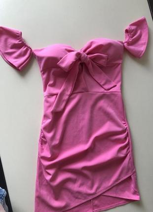 Стильна жіночна рожева сукня в стилі барбі італія рожеве плаття2 фото