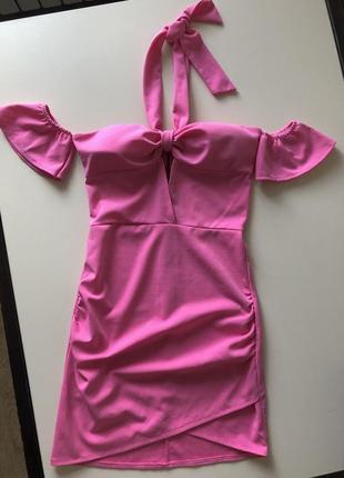 Стильна жіночна рожева сукня в стилі барбі італія рожеве плаття3 фото