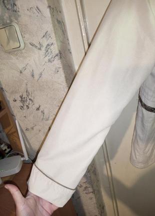 Элегантная,молочная куртка-ветровка,большого размера,дания