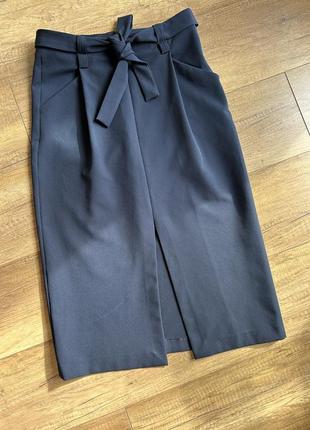 Прямая юбка zara, размер s.