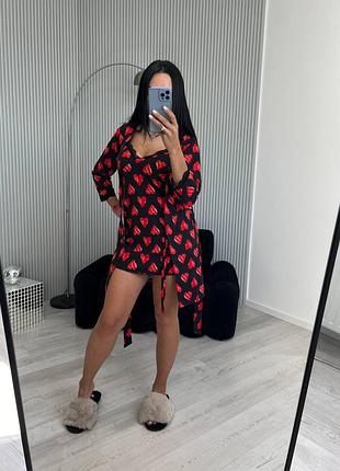 Комплект для дома и сна с принтом сердечки ночная рубашка с кружевом на бретелях с коротким халатом на запах