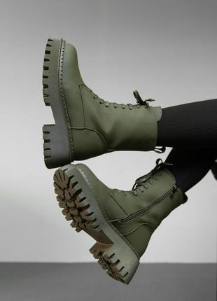 Женские ботинки ботильоны высокие утепленные мехом