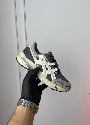 Женские кроссовки asics gel‐1090 v1 grey beige - 1203a243‐026