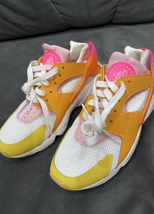 Розовые кроссовки nike air huarache оригинал
