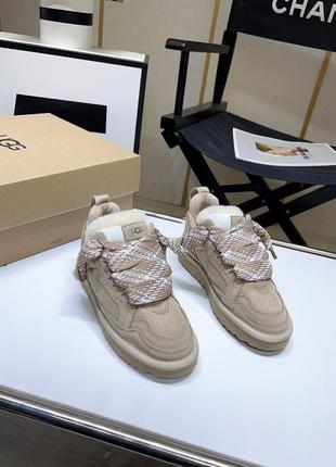 Кроссовки на меха овчина ugg